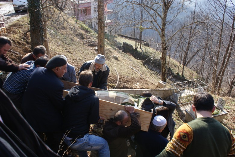 Resmi büyük olarak görebilmek için tıklayınız