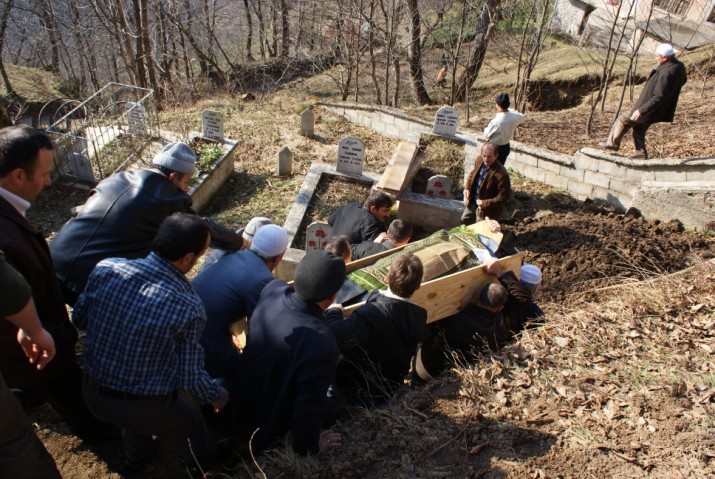 Resmi büyük olarak görebilmek için tıklayınız